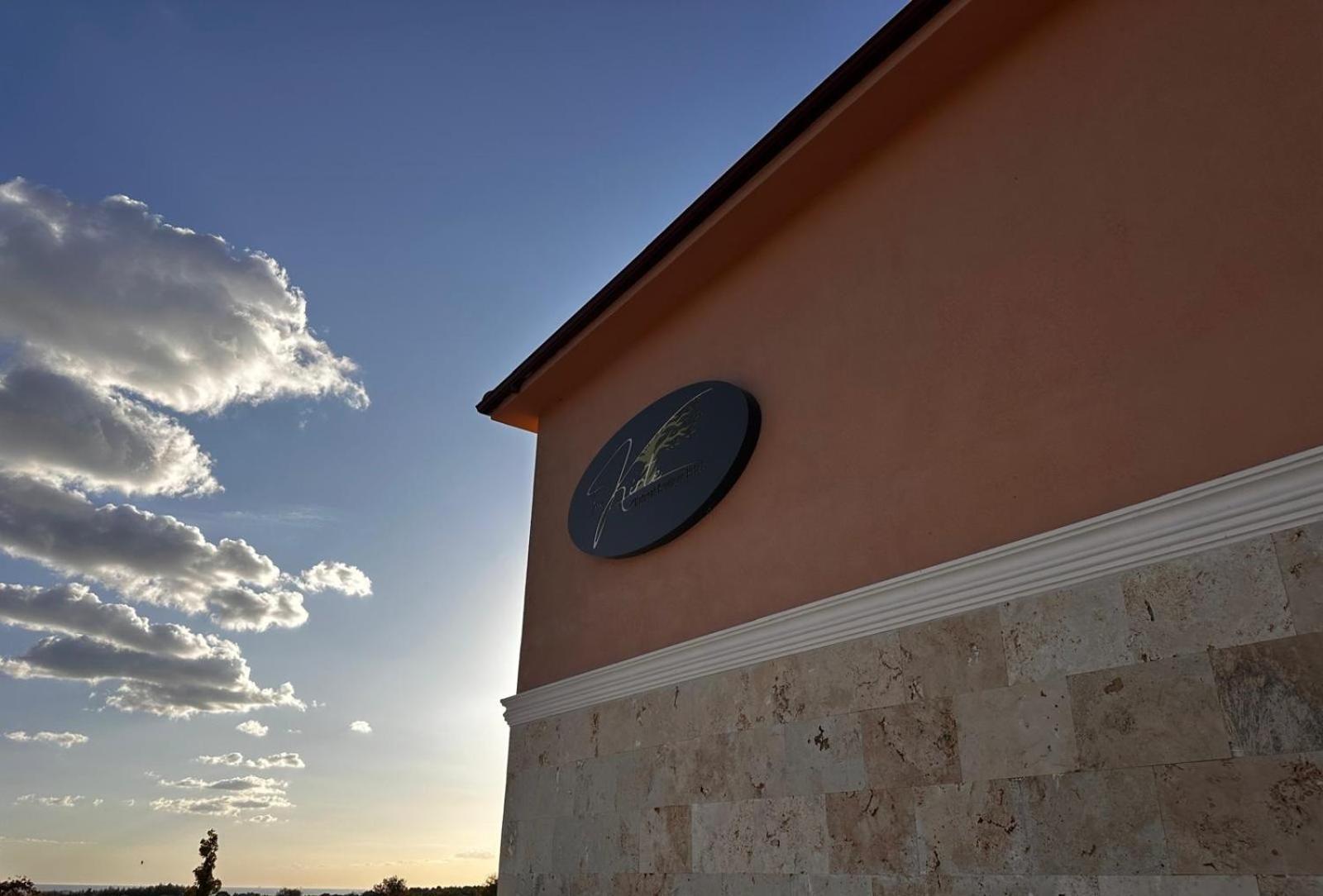 The Kirte Hotel إيجيأبات المظهر الخارجي الصورة